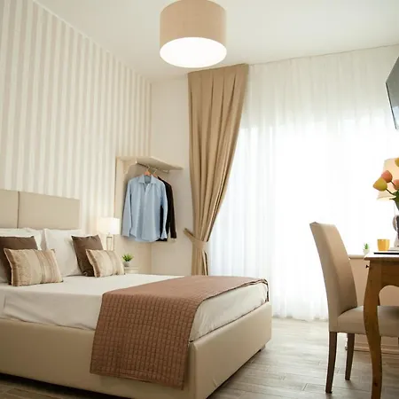 Porta Aragonese Luxury בית הארחה 2*