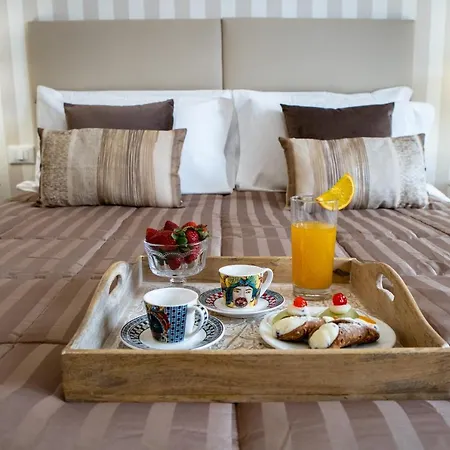 Porta Aragonese Luxury 2*