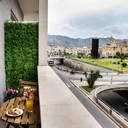 Porta Aragonese Luxury בית הארחה 2*