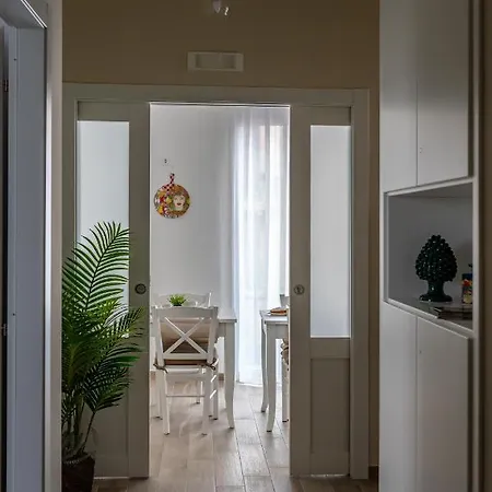 בית הארחה Porta Aragonese Luxury 2*