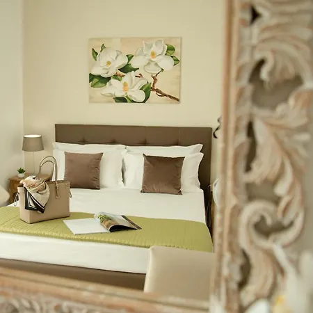 Porta Aragonese Luxury 2*