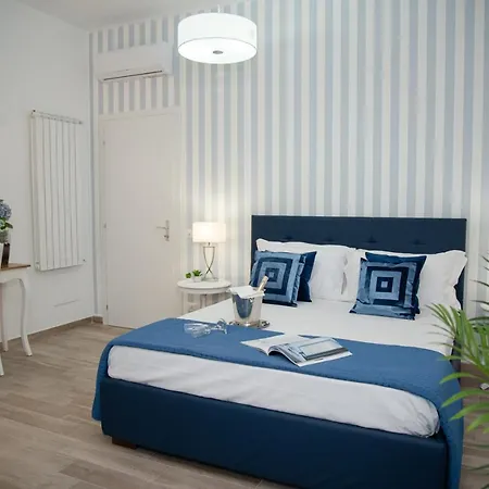 Porta Aragonese Luxury בית הארחה