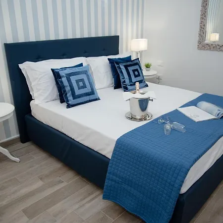 Porta Aragonese Luxury בית הארחה