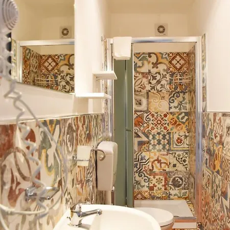 Dimora San Domenico Bed & Breakfast 2*