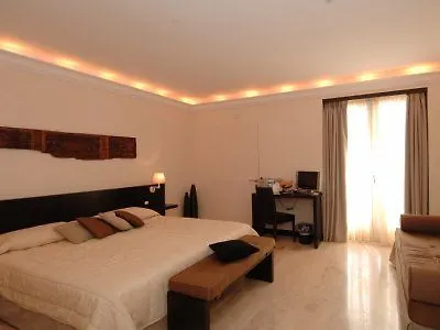أوسياردهوم 4*