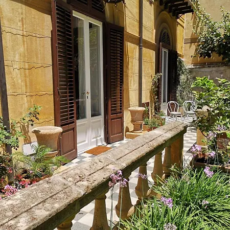 Garden In Private On Via Liberta ベッド・アンド・ブレックファスト 2*