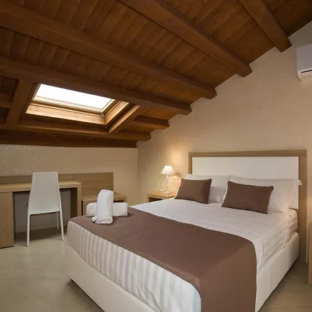 La Serenissima Hotell 3*