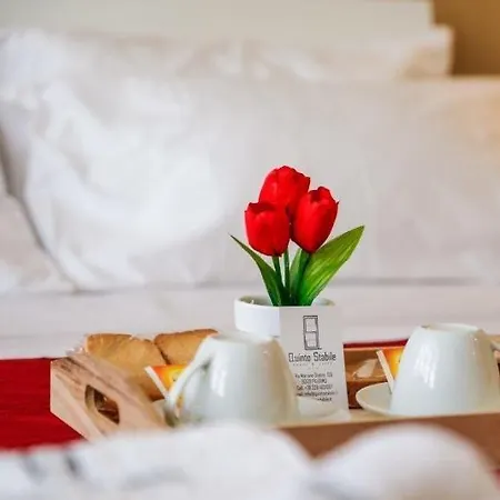 Alojamento de Acomodação e Pequeno-almoço Quinto Stabile Rooms&suite
