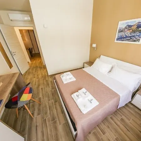 Quinto Stabile Rooms&suite Alojamento de Acomodação e Pequeno-almoço Palermo
