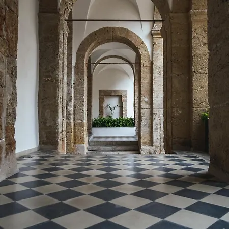 Palazzo Santamarina Luxury & بيت ضيافة