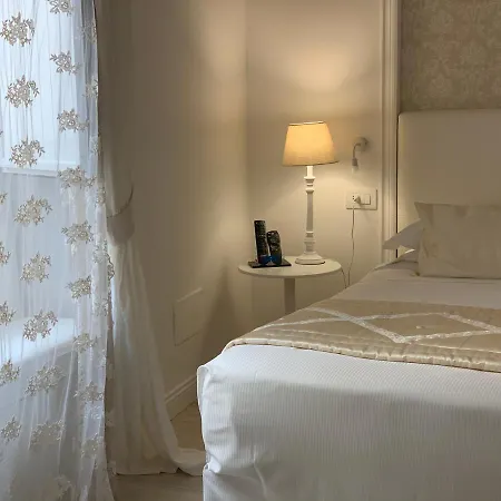 Palazzo Del Poeta - Dimora Contemporanea 2* Palermo