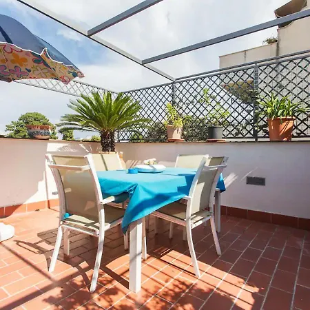 Con Terrazza E Vista Su Malfitano باليرمو