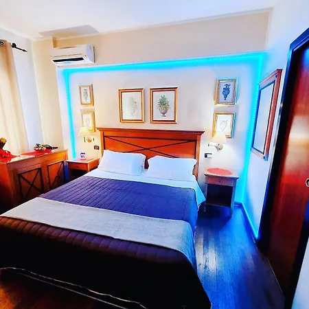 Florio Opera Hotel 3*