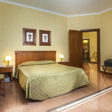 Residenza D'aragona 4* Palermo