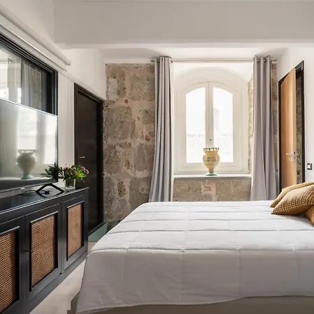 Luxury Warehouse Valverde By Domus Sicily