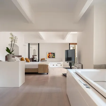 Luxury Warehouse Valverde By Domus Sicily