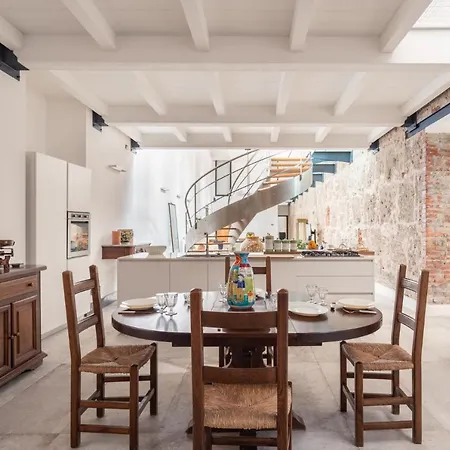 Luxury Warehouse Valverde By Domus Sicily Apartment Palermo