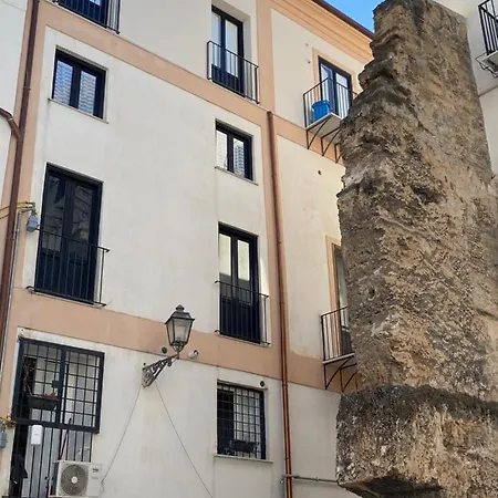 In Centro Storico A Vicino La Cattedrale *