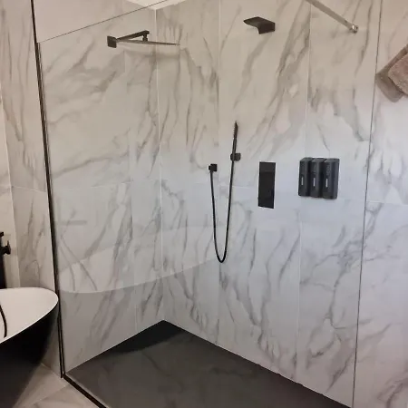 Al Balhara Suites & 리조트