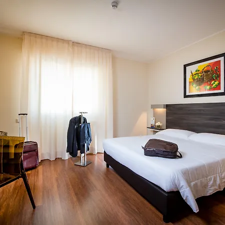 Astoria Palace 4*
