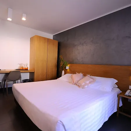 מלון Casena Dei Colli, Sure Collection By Western 4*