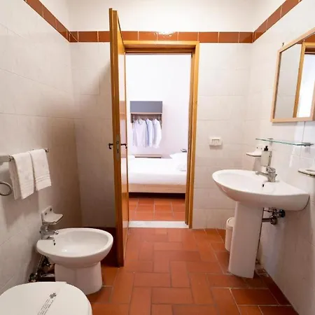 Ballaro' - Budget Hotell Palermo