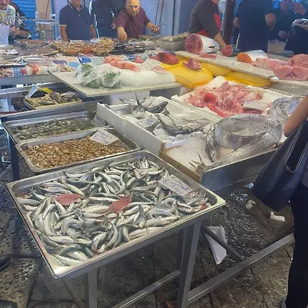 Apartament Una Finestra Sul Capo
