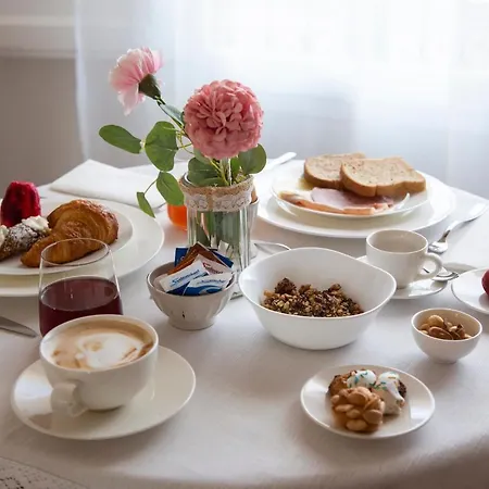 Bed & Breakfast Dimora Sinibaldi Palermo