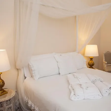 Bed & Breakfast Dimora Sinibaldi 2*
