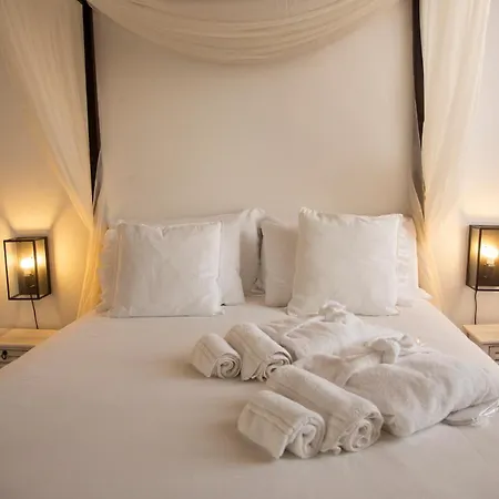 Dimora Sinibaldi Bed & Breakfast 2*