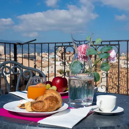 Bed & Breakfast Dimora Sinibaldi 2*