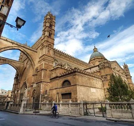 Apartment Cathedral