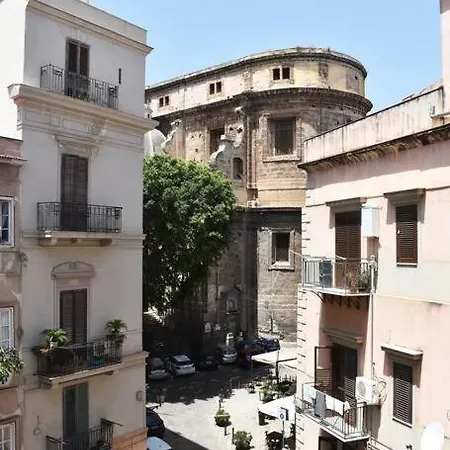 Appartamento Nel Centro Storico Di - Via Meli's House Palermo