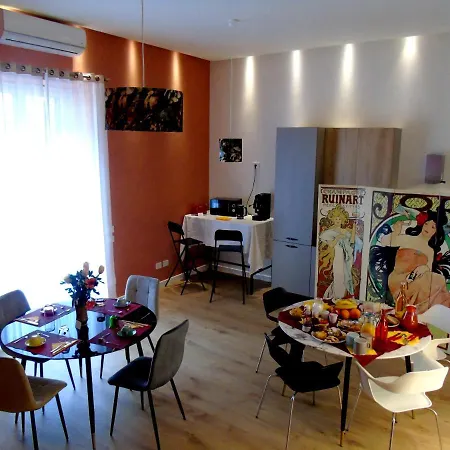 Massimo Luxury Bed & Breakfast *