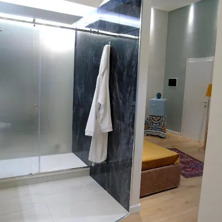 Massimo Luxury Bed & Breakfast *