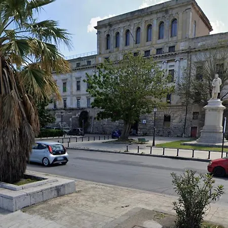 Porta Dei Greci