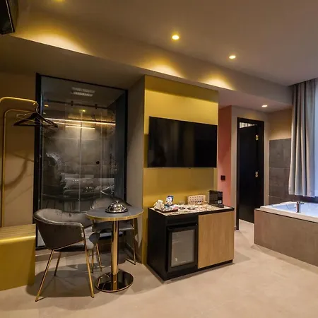 Alojamento de Acomodação e Pequeno-almoço Gold Suite&spa