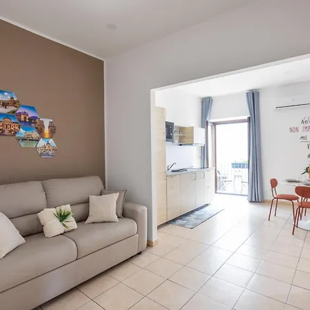 Of Living Centro Storico Apartment