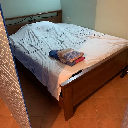 Bnb Narbone 17, Piano Terra Sinistra, Guest house *