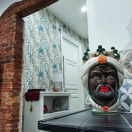 Alojamento de Acomodação e Pequeno-almoço La Casa Del Moro - All' Opera Palermo