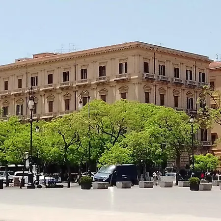 Attico Al Teatro Politeama