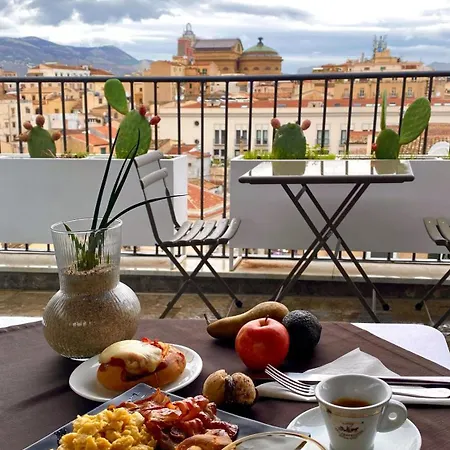 Palazzo Santamarina Luxury & بيت ضيافة باليرمو