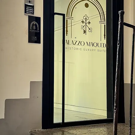 Palazzo Maqueda Guest house *