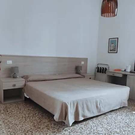 Il Quadrifoglio Room& 3*