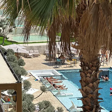 Al Balhara Suites & 5*