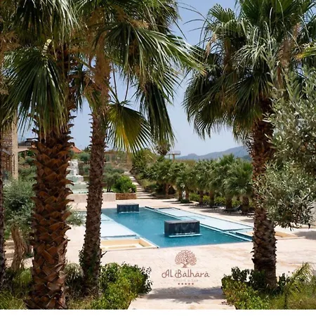 Al Balhara Suites & 리조트 5*
