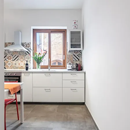 Palazzo Dei Normanni & Ballaro Roomy Modern X9 Appartamento