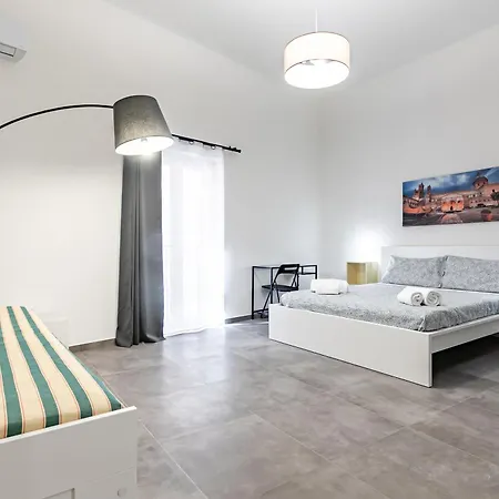 Palazzo Dei Normanni & Ballaro Roomy Modern X9 *