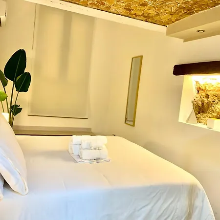A Centro Vicino Stazione Mercato E Attrazioni Apartment *