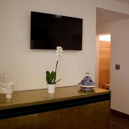 Palazzo Cartari 4* פלרמו
